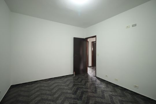 Quarto 2 de casa para alugar com 2 quartos, 200m² em Vila Helena, Santo André