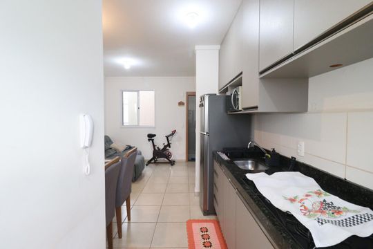 Cozinha de apartamento para alugar com 2 quartos, 44m² em Via Norte, Ribeirão Preto