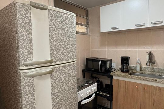 Cozinha de kitnet/studio para alugar com 1 quarto, 32m² em Consolação, São Paulo