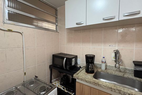 Cozinha de kitnet/studio para alugar com 1 quarto, 32m² em Consolação, São Paulo