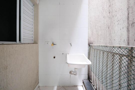 Área de Serviço de apartamento para alugar com 2 quartos, 38m² em Vila Granada, São Paulo
