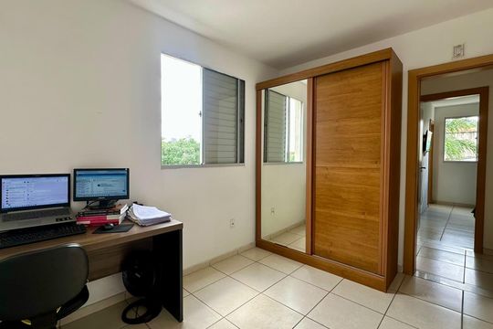 Quarto de apartamento à venda com 2 quartos, 72m² em Santa Terezinha, Belo Horizonte