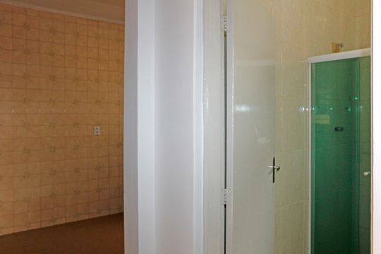 Corredor de casa para alugar com 2 quartos, 130m² em Vila Santo Antonio, Valinhos