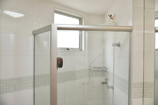 Suíte - Banheiro de apartamento para alugar com 2 quartos, 65m² em Cruzeiro, Belo Horizonte