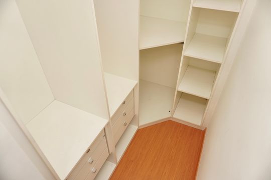 Suíte - Closet de apartamento para alugar com 2 quartos, 65m² em Cruzeiro, Belo Horizonte
