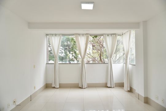 Sala de apartamento para alugar com 2 quartos, 65m² em Cruzeiro, Belo Horizonte