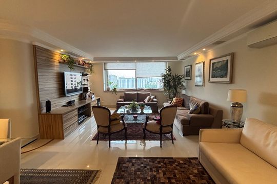 Apartamento à venda com 4 quartos, 302m² em Santo Amaro, São Paulo
