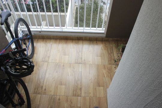 Varanda de apartamento à venda com 2 quartos, 56m² em Vila Galvão, Guarulhos