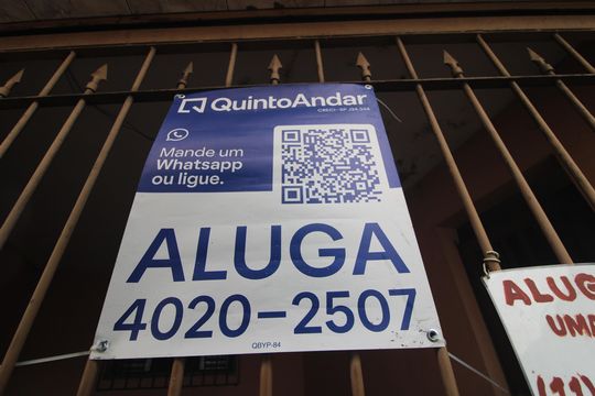 Placa de casa para alugar com 2 quartos, 140m² em Jardim Domitila, São Paulo