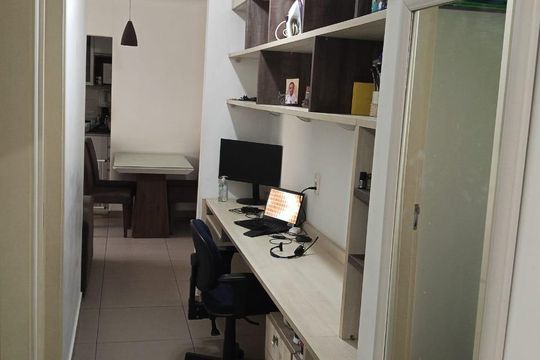 Corredor de apartamento à venda com 2 quartos, 49m² em Fazenda Aricanduva, São Paulo