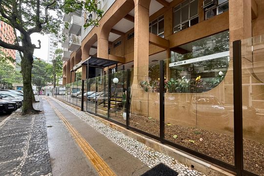Fachada de apartamento para alugar com 4 quartos, 115m² em Centro, Guarujá