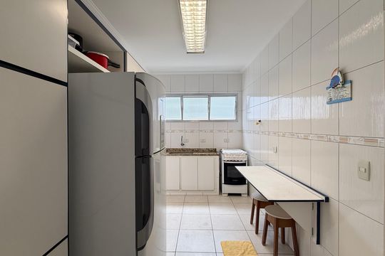 Cozinha de apartamento para alugar com 4 quartos, 115m² em Centro, Guarujá