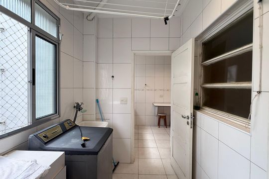 Área de Serviço de apartamento para alugar com 4 quartos, 115m² em Centro, Guarujá