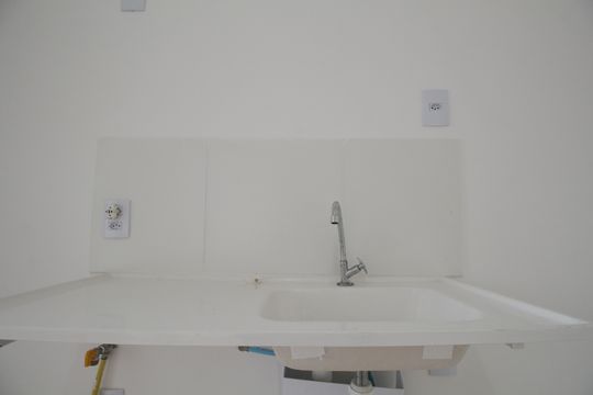 Sala e Cozinha de kitnet/studio à venda com 2 quartos, 28m² em Vila Andrade, São Paulo