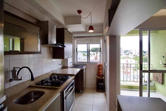 Cozinha de apartamento à venda com 3 quartos, 64m² em Santa Cândida, Curitiba