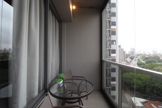 Varanda de kitnet/studio à venda com 1 quarto, 30m² em Vila Olímpia, São Paulo