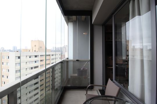 Varanda de kitnet/studio à venda com 1 quarto, 30m² em Vila Olímpia, São Paulo