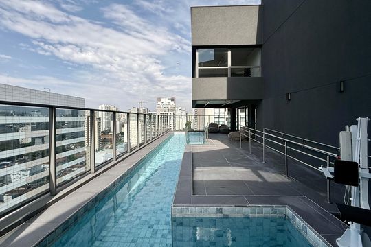 Piscina de kitnet/studio à venda com 1 quarto, 24m² em Vila Olímpia, São Paulo