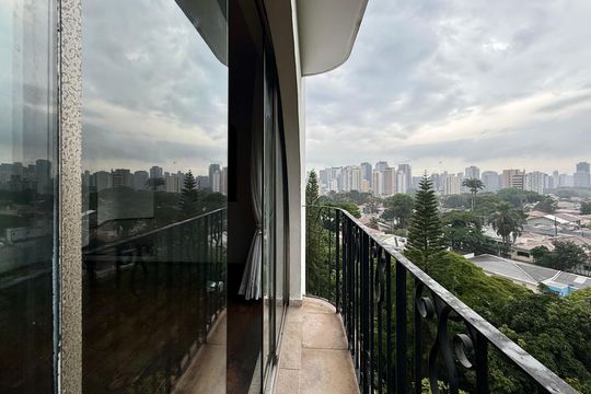 Sacada de apartamento à venda com 3 quartos, 193m² em Santo Amaro, São Paulo