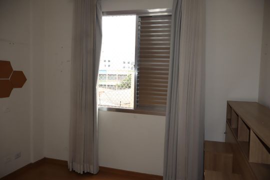 Quarto 2 de apartamento para alugar com 2 quartos, 75m² em Quinta da Paineira, São Paulo