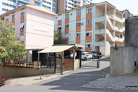 Fachada do Prédio de apartamento para alugar com 3 quartos, 98m² em Rio Branco, Porto Alegre