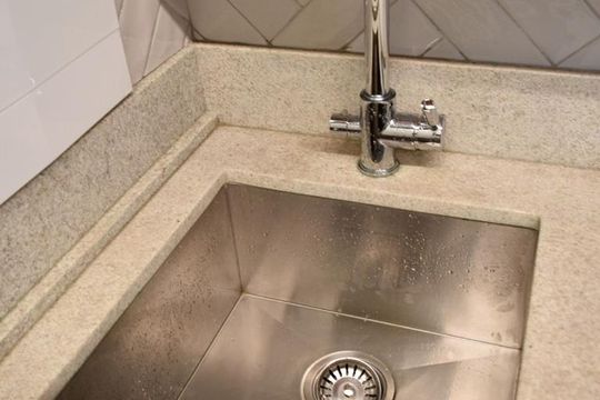 Cozinha de apartamento para alugar com 1 quarto, 38m² em Pinheiros, São Paulo