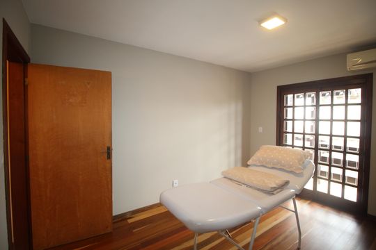 Quarto 3 de casa para alugar com 4 quartos, 260m² em Costa E Silva, Porto Alegre