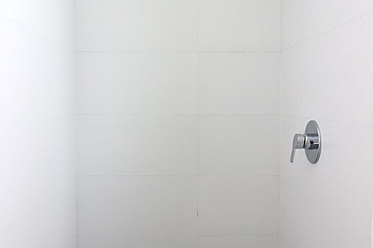 Banheiro da Suíte de apartamento à venda com 3 quartos, 81m² em Petrópolis, Porto Alegre