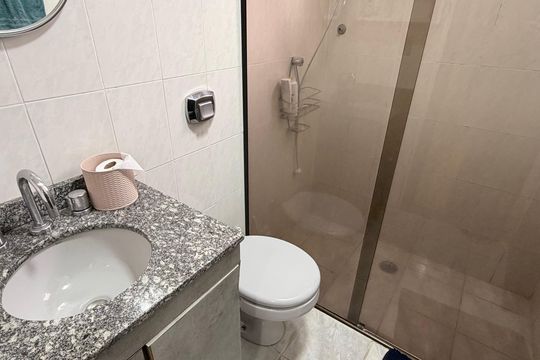 Banheiro social de apartamento à venda com 3 quartos, 122m² em Oswaldo Cruz, São Caetano do Sul