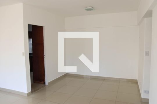Sala de apartamento para alugar com 3 quartos, 99m² em Setor Oeste, Goiânia
