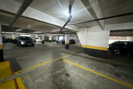 Garagem de apartamento para alugar com 2 quartos, 65m² em Itararé, São Vicente