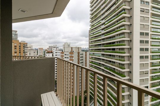 Vista sacada térmica de kitnet/studio à venda com 1 quarto, 30m² em Indianópolis, São Paulo
