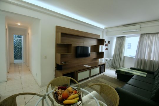 Apartamento para alugar com 2 quartos, 80m² em Embaré, Santos