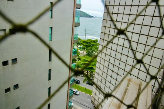 Vista de apartamento para alugar com 2 quartos, 80m² em Embaré, Santos