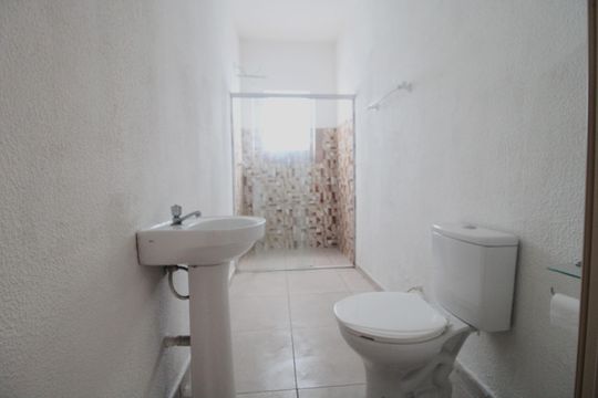 Banheiro de casa para alugar com 2 quartos, 111m² em Vila do Castelo, São Paulo