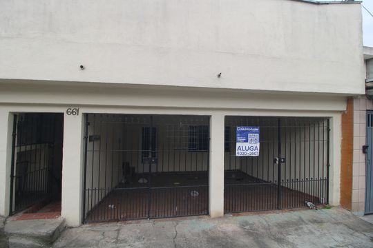 Fachada de casa para alugar com 2 quartos, 111m² em Vila do Castelo, São Paulo