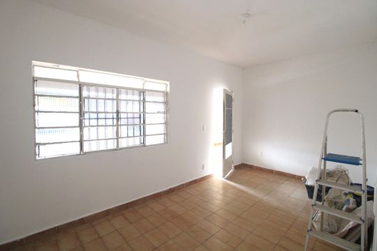 Sala de casa para alugar com 2 quartos, 111m² em Vila do Castelo, São Paulo