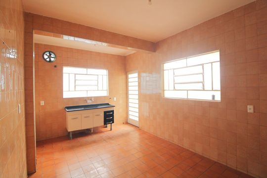Cozinha de casa para alugar com 2 quartos, 111m² em Vila do Castelo, São Paulo