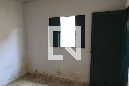Quarto de casa à venda com 1 quarto, 55m² em Jardim Guanabara, Goiânia
