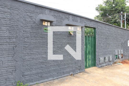 Fachada de casa à venda com 1 quarto, 55m² em Jardim Guanabara, Goiânia