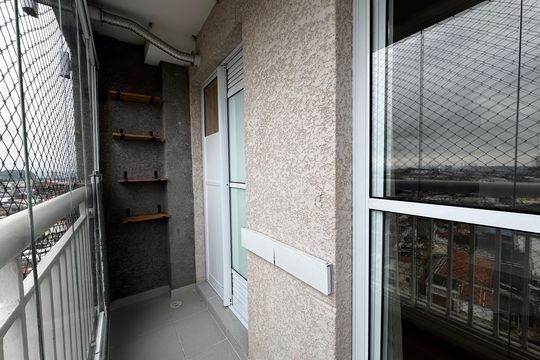 Sacada de apartamento à venda com 2 quartos, 43m² em Vila Yolanda, Osasco