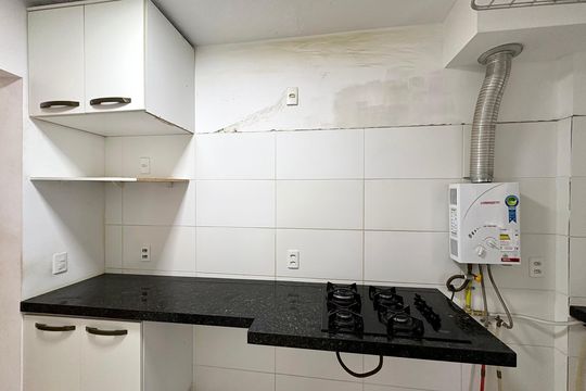 Cozinha de apartamento para alugar com 2 quartos, 46m² em Taquara, Rio de Janeiro