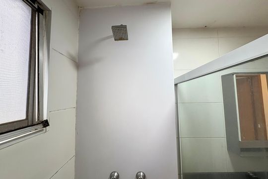 Banheiro Social de apartamento para alugar com 2 quartos, 46m² em Taquara, Rio de Janeiro