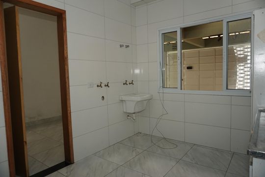 Apartamento para alugar com 1 quarto, 21m² em Conjunto Habitacional Jardim Sao Bento, Embu das Artes