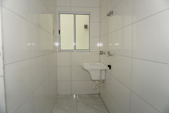 Lavanderia de apartamento para alugar com 1 quarto, 24m² em Conjunto Habitacional Jardim Sao Bento, Embu das Artes