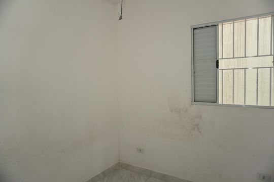 Quarto de apartamento para alugar com 1 quarto, 24m² em Conjunto Habitacional Jardim Sao Bento, Embu das Artes
