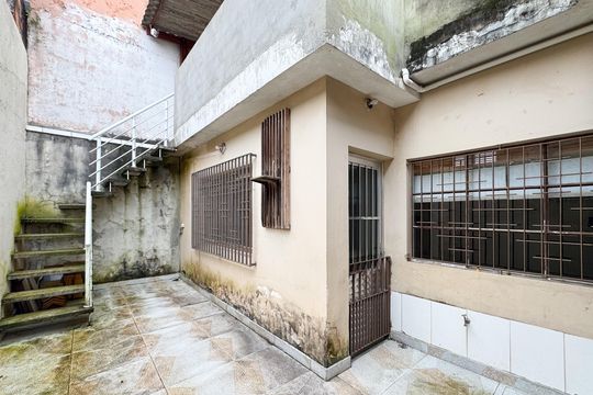 Quintal de casa à venda com 2 quartos, 156m² em Parque Selecta, São Bernardo do Campo
