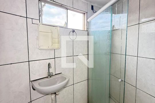 Casa à venda com 4 quartos, 250m² em Centro, Contagem