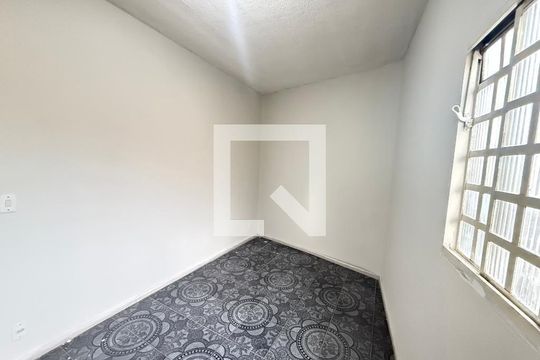 Casa à venda com 4 quartos, 250m² em Centro, Contagem