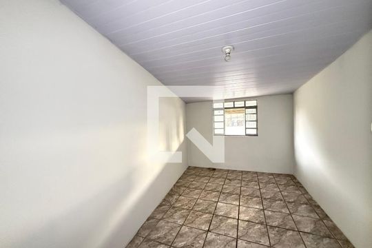 Casa à venda com 4 quartos, 250m² em Centro, Contagem